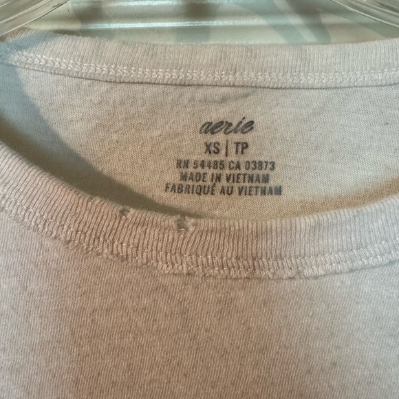 ✨AERIE TEE - Picture 5 of 6